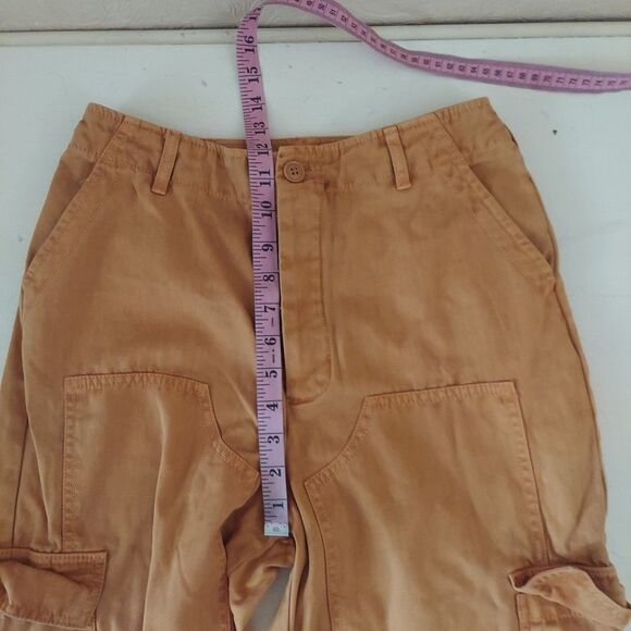 Universal Thread Yellow Cropped Cargo Pants Sz 4 - Picture 8 of 11